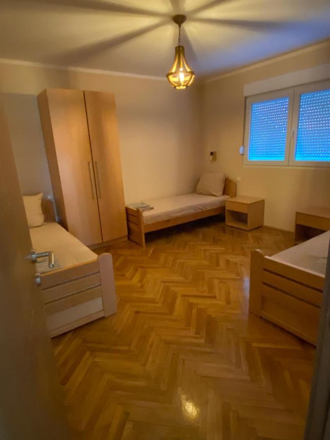 Zicka Plaza Apartment Kraljevo Exterior photo